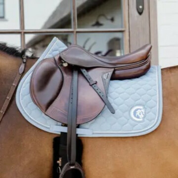 Kentucky Saddle Pad Jumping 3D Logo Onion Quilt Light Blue